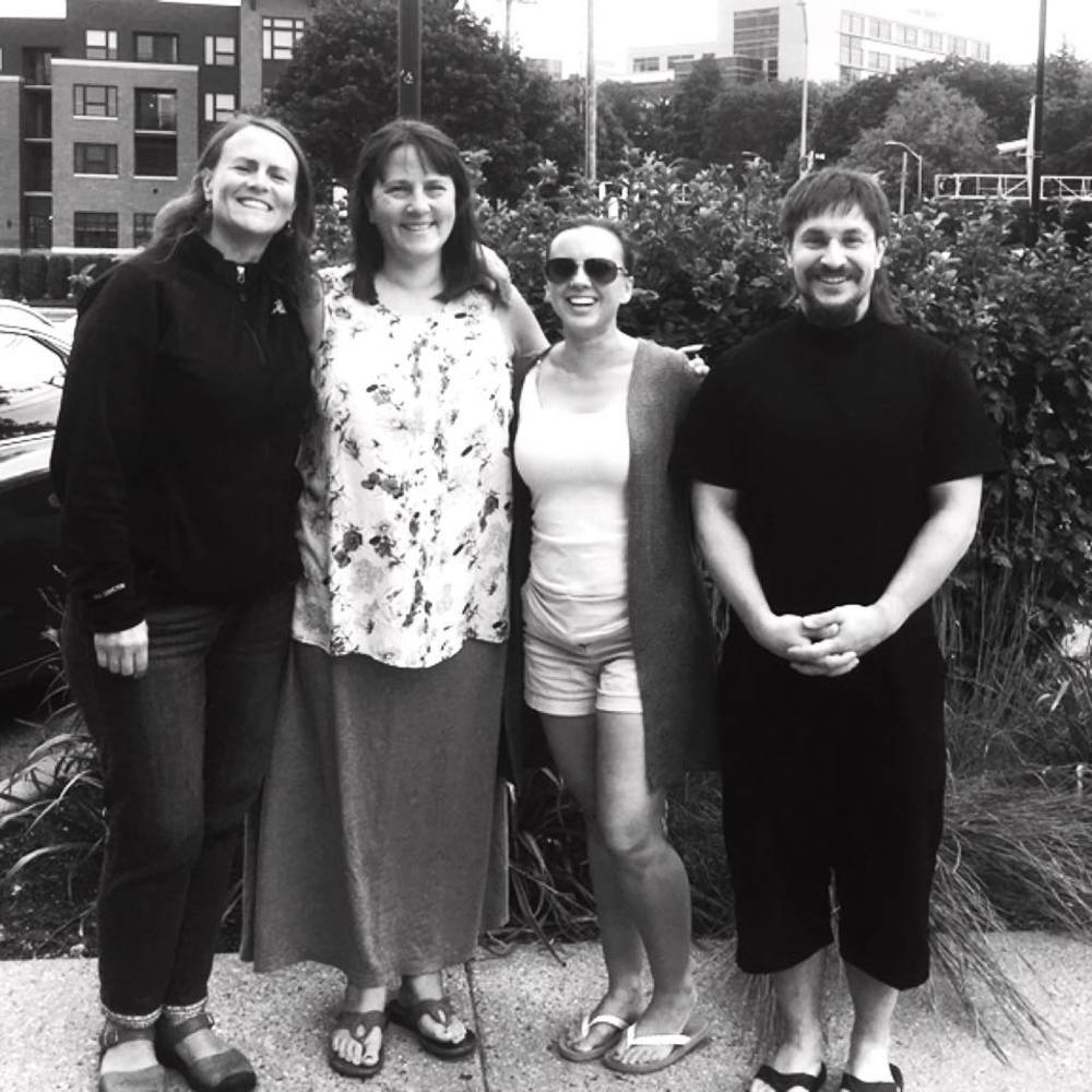 Meet your Posher, Hillary